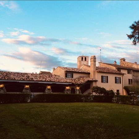 مبيت وإفطار Castellaro  Antico Borgo المظهر الخارجي الصورة