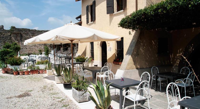 مبيت وإفطار Castellaro  Antico Borgo المظهر الخارجي الصورة